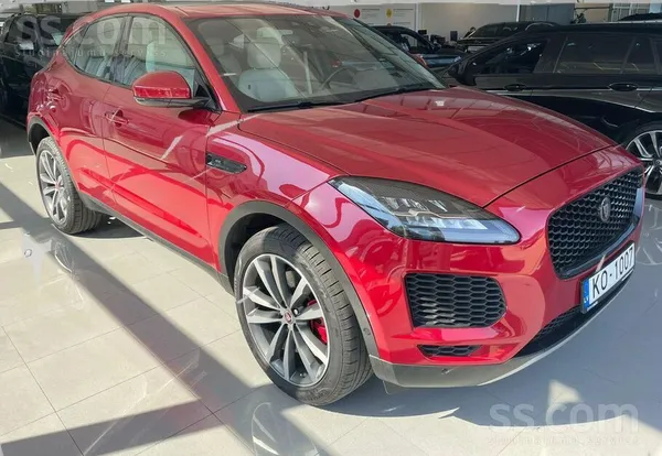 Jaguar E-pace SE 2.0D 240 (177kW). Все экстры в данной комплектации. Зимняя