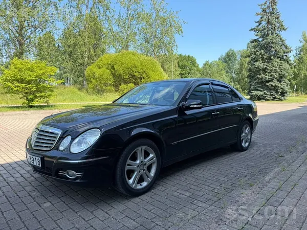 Mercedes Pārdod Mercedes Benz E200 W 211