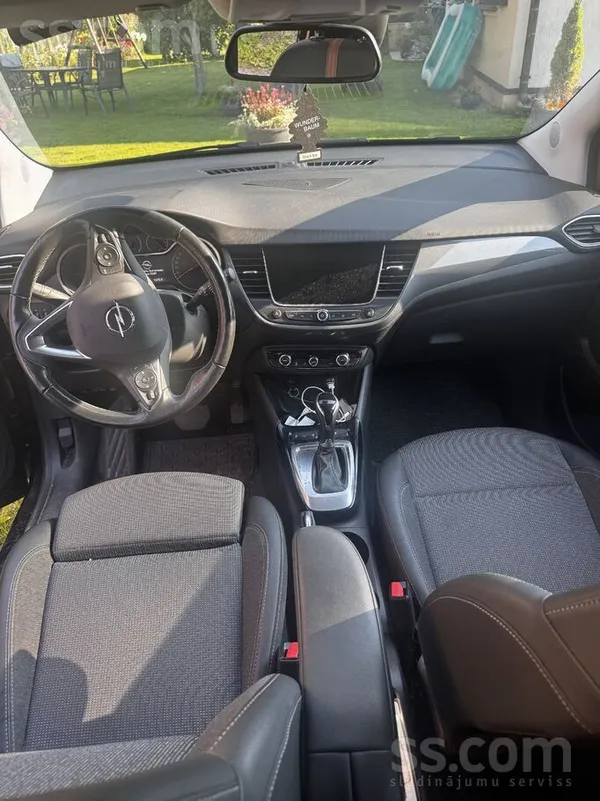 Opel Opel Crossland 1.2 benzīns ar automātisko pārnesum