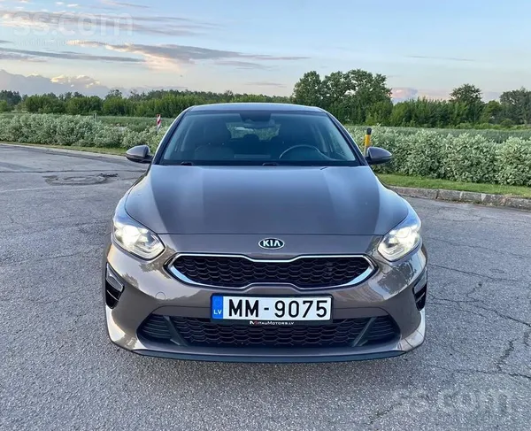 KIA Pārdodu labi koptu Kia Ceed My20 1.4 T-Gdi EX 7Dct