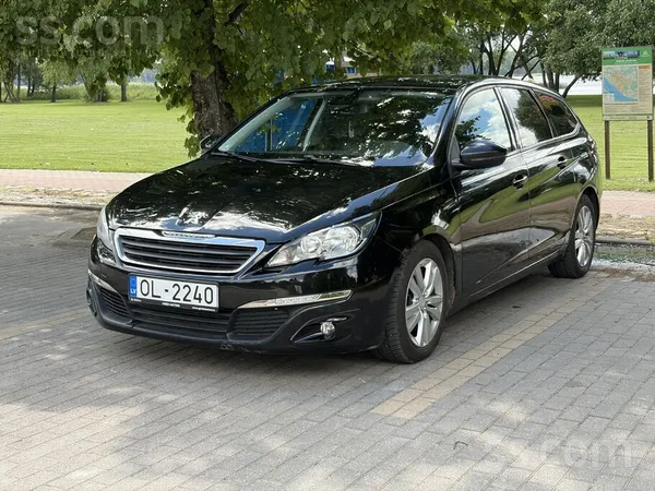 Peugeot Pārdodu ekonomisku un uzticamu Peugeot 308. Pirmā 