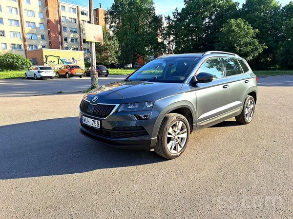 Skoda Pārdodu savu skoda karoq. Ambition komplektācija.