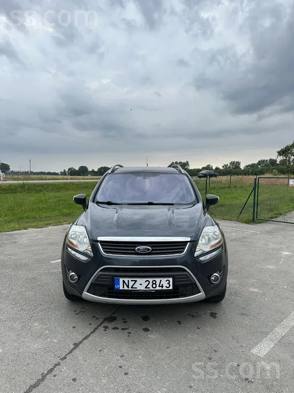 Ford Продам отличный и надежный автомобиль Ford Kuga 