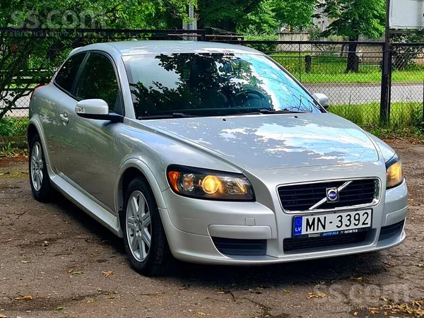 Volvo Продаём Volvo C30. Машина в отличном состоянии. Од
