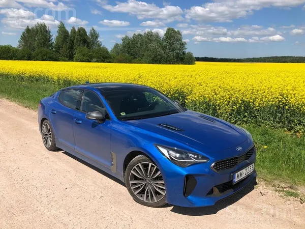 KIA Продаю годный автомобиль в максимальной комплектац