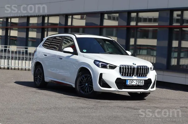BMW Pieejama garantija. BMW X1 Xdrive23I, M-paka, 2.0 