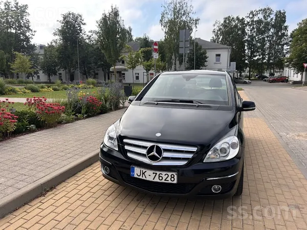Mercedes-Benz B klase (W245)
Automašīna ir normālā tehniskajā stāvoklī. Pla