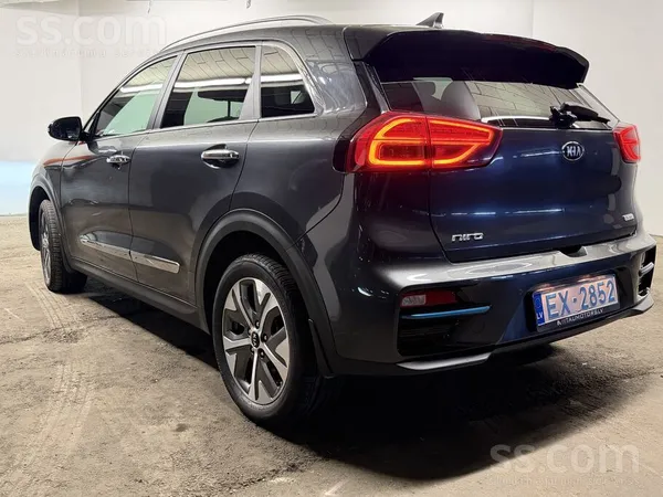KIA Kia e-Niro , 64 Kwh akumulators, 205Zs Pirma reģis