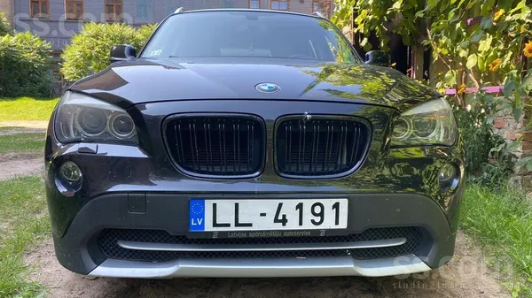 BMW Pārdod BMW X1, 2010. gada izlaidums