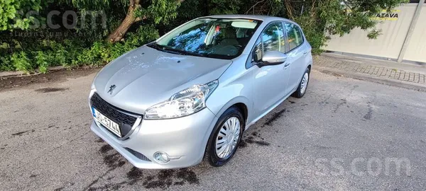 Peugeot Pārdodu Peugeot 208, 2014 gads, 1.2benzīns, 60kw, 