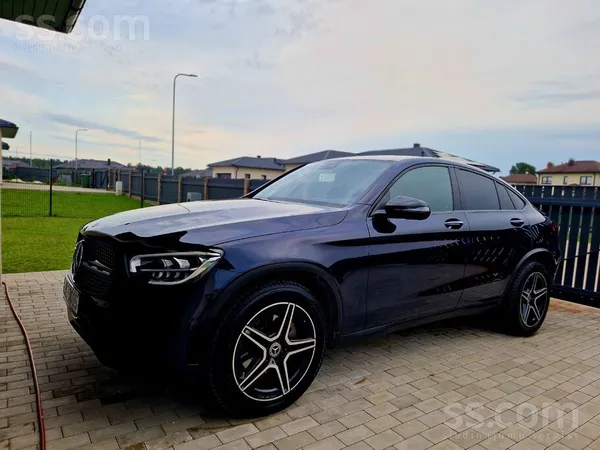 Cena norādīta ar Pvn. Labi aprīkots Mercedes Benz Glc 200 Coupe 4Matic. Ļoti