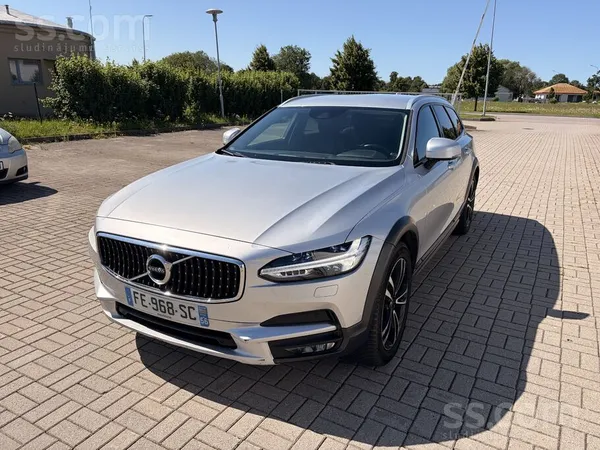 Pārdod Volvo V90 Cross Country Pro 2.0 D4 140 kW (190 Zs), Awd
Tikko no Fra