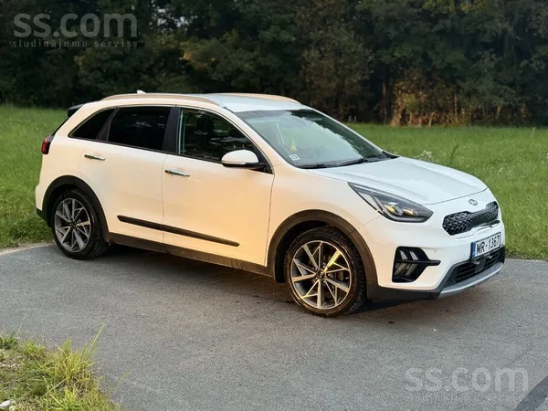 KIA Pārdod Kia Niro Hybrid – ļoti bagātīga komplektāci