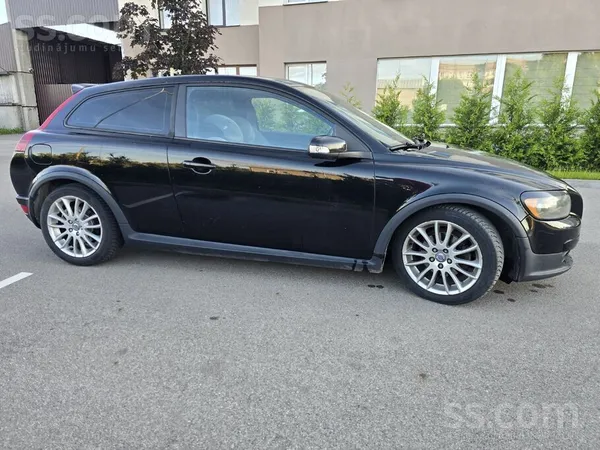 Volvo Продается Volvo C30 2008 года. Автомобиль в хороше
