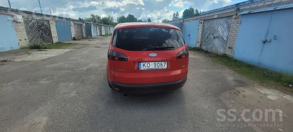 Ford Tehniskā apskate nav izieta bremžu caurulītes plai