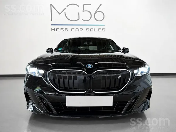 BMW BMW i5 xDrive40 G60 M Sport Adaptive Suspension Pr