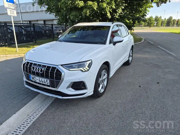 Audi Īpašnieks pārdod mazlietotu Audi Q3 1.5 Tfsi ar au