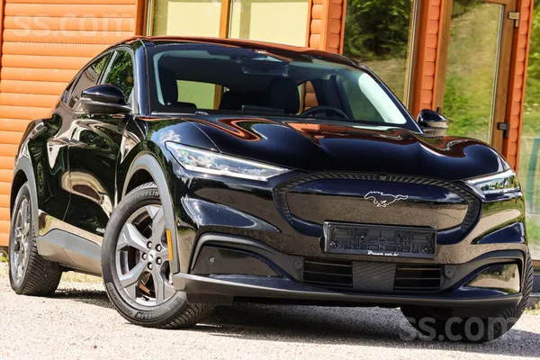 Ford Mustang Mach-E. 269zs, 75 kWh baterija. Baterijas veselība (Soh) 94 %,