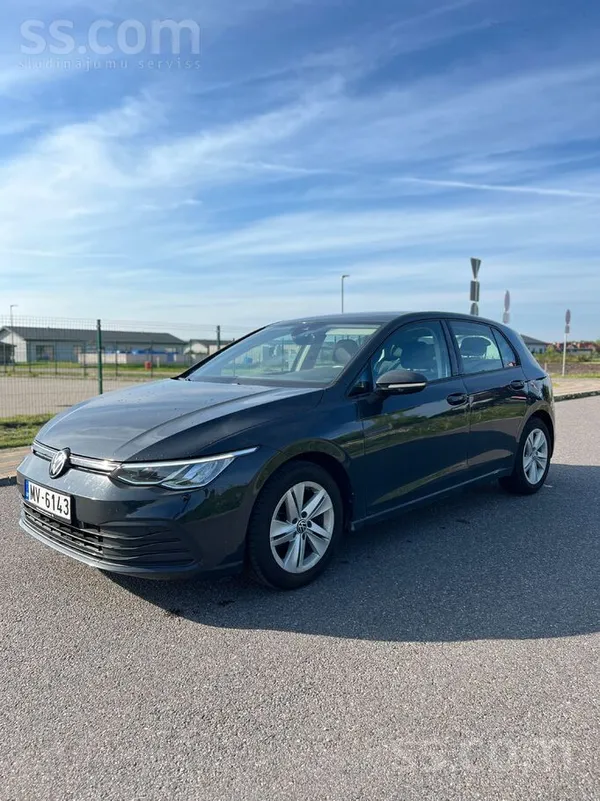 VW Golf 8, ideālā stāvoklī, viens saimnieks. Servisa vēsture pie dīlera.