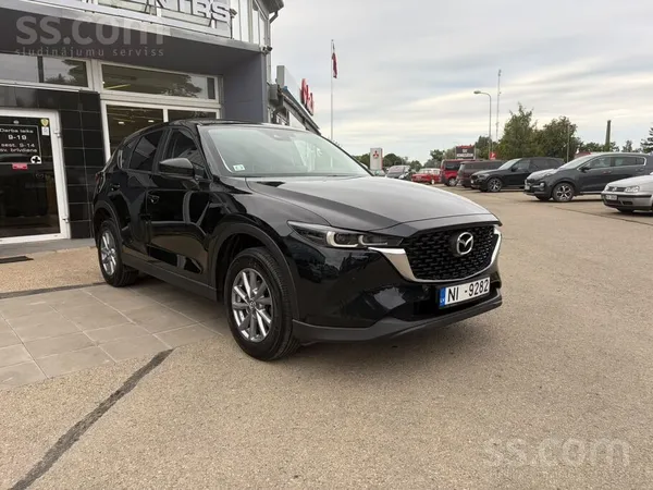 Pārdod lielisku un koptu Mazda Cx-5 ar pilnpiedziņu (4Wd), kuras vienīgā vad