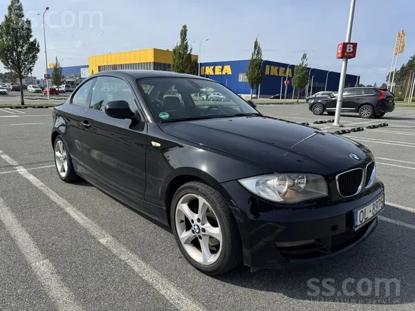 BMW Pārdodās BMW E82 118D
