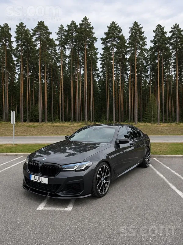 BMW BMW M550i xDrive G30 4.4 V8 Biturbo