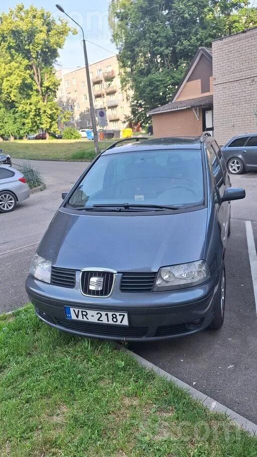 Seat Sveiki. Pārdod Seat Alhambra 2.0 dīzelis, 103 kw. 
