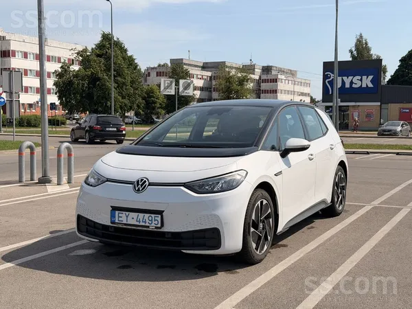 Volkswagen Pārdod Volkswagen Id. 3 Pro Performance, 2021. gad
