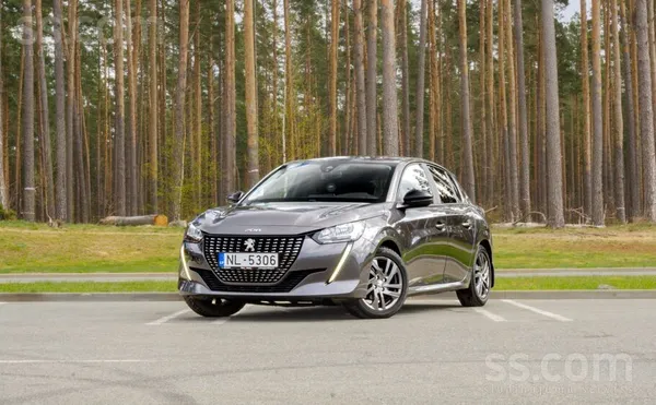 Peugeot Peugeot 208 1.2l benzīns. 74kw