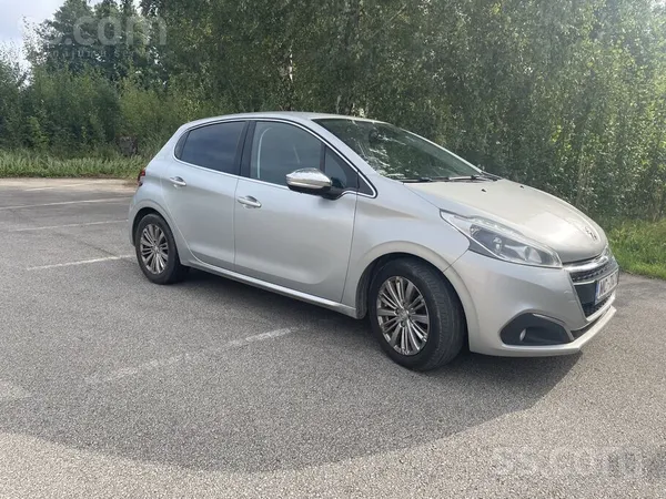 Peugeot Uzņēmums pārdod dinamisku un atsaucīgu auto, kas t