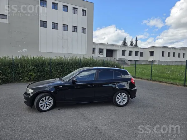 BMW Pārdodu koptu BMW 118d ar automātisko ātrumkārbu. 