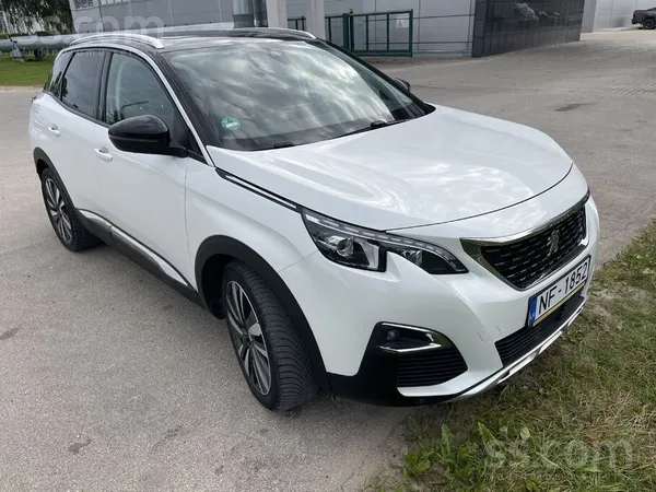 Peugeot Продаётся Peugeot 3008 1, 2 бензин, машина экономи
