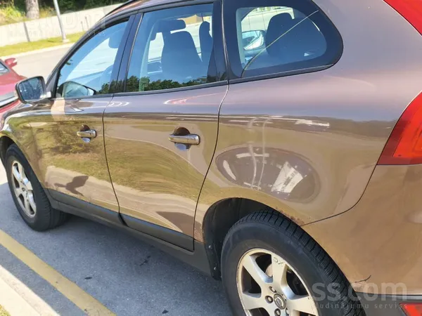 Volvo Pārdodu Volvo XC 60.Labā tehniskā stāvoklī. 