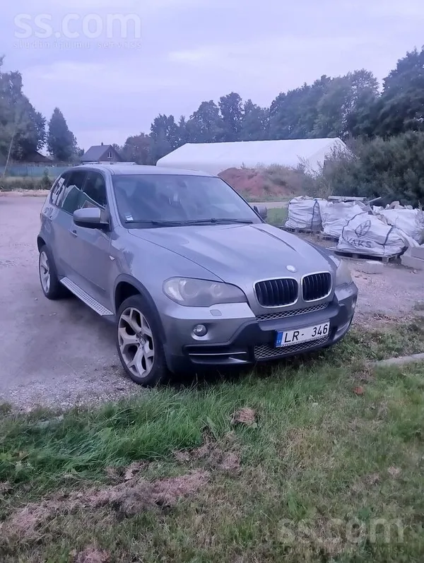 BMW Pārdod BMW X5 173kW