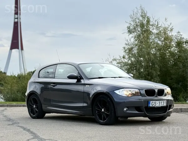 BMW Pārdodu koptu BMW 118 ar 2.0 dīzeļa dzinēju un aut