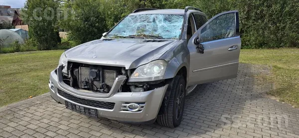 Mercedes Mercedes Gl420 4.0 V8 biturbo diesel 225kw. Var ie