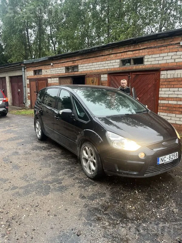 Ford Pārdodas auto, Ford S-Max, mašīnai svaiga skate, d