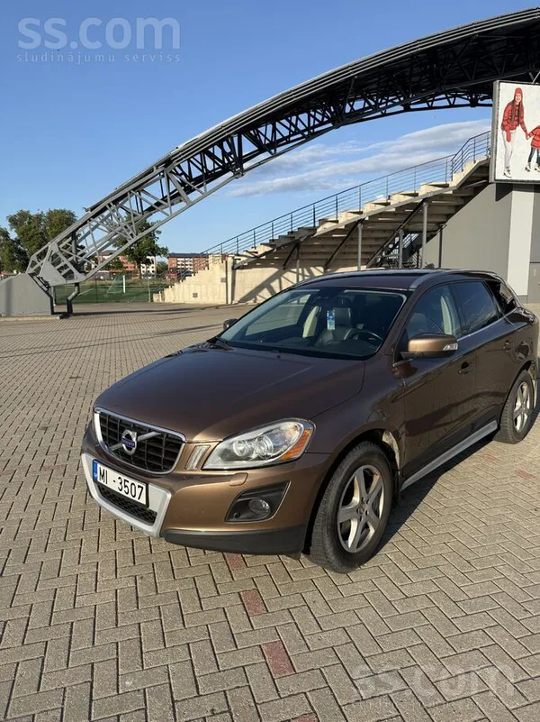 Volvo Xc60 2.4D 129kw, uzticams D5 motors, priekšpiedziņa, manuāls, 285 500