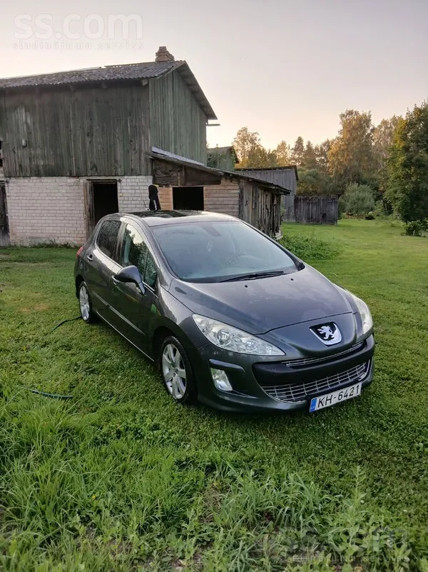 Peugeot Pardošana auto. 1.6 hdti ļoti ekonomiska. Ir vizua