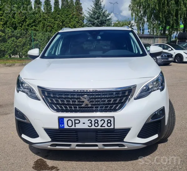 Peugeot Skaists auto tiko ievests no Francijas. Peugeot 50