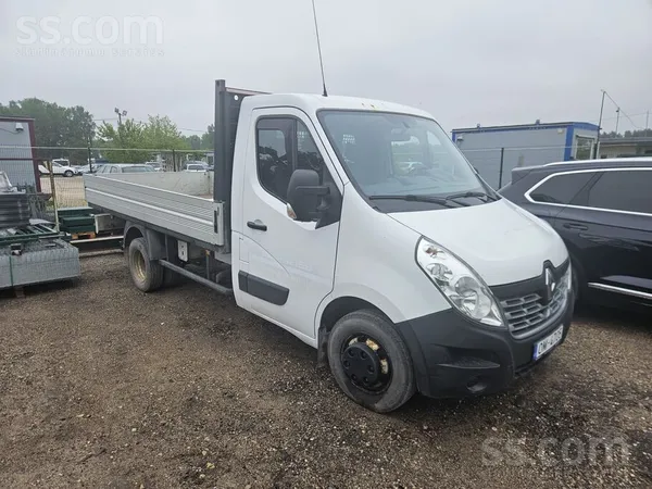 Renault Firma pārdod renault master ar kravas kasti, labā 