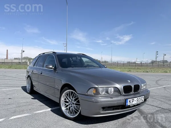 BMW BMW E39 525d 2003 года. 