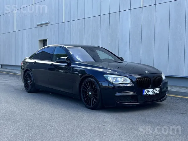 BMW M sporta paka. Xdrive pilna piedziņā. R21 Haman di