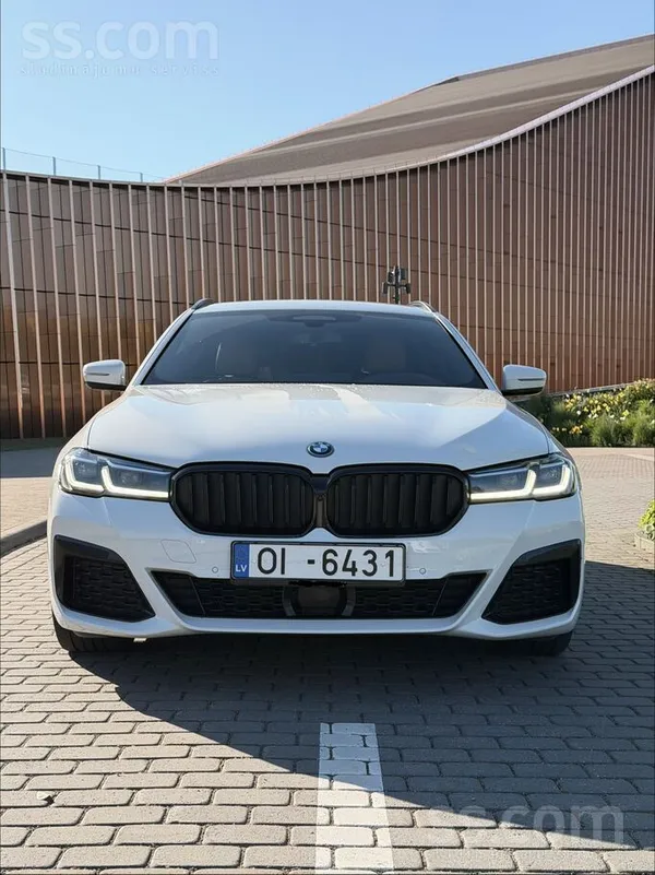 BMW Pārdodu BMW 530e xDrive Plug-in hybrid pilna M-Pak