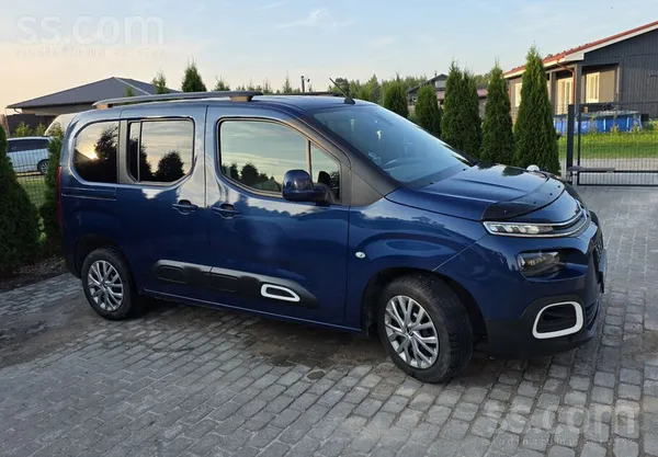 Citroen 7-vietīgs Citroën Berlingo izcilā stāvoklī. 