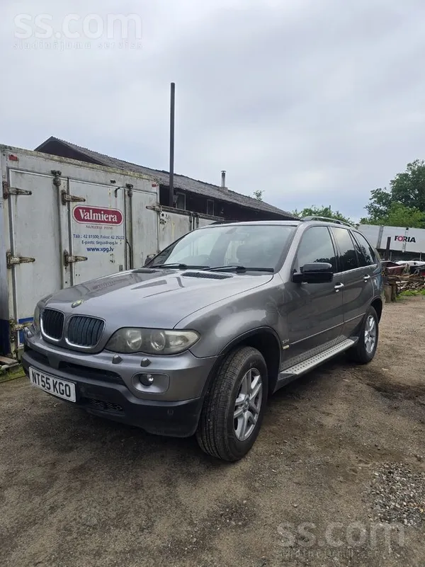BMW Uz izjaukšanu tiek pārdots BMW X5 feistlifts. Nobr