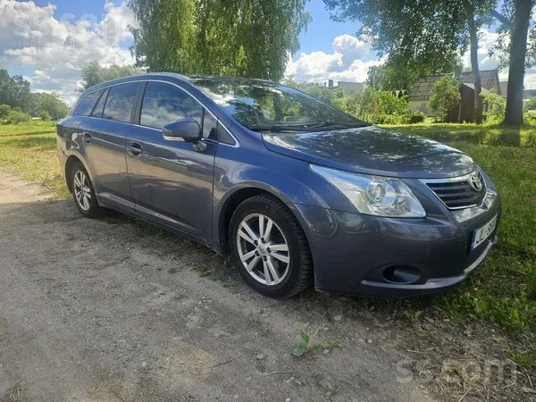 Pārdod ļoti labu Toyota Avensis, 2010.g. 2, 0d, skaists nr. dāvanā. 
Auto t