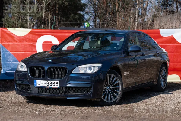 Pārdod BMW 730d. 180kw. Bagāta komplektācija. 
Skaistā zila krasā un gaišas