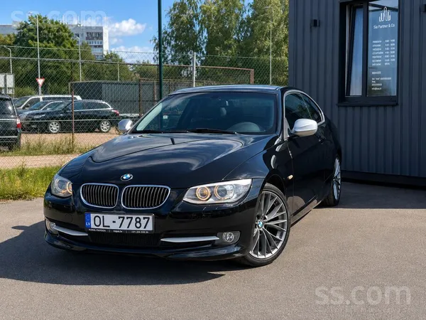 BMW BMW 320 Edition Coupe Facelift – Automāts – Ādas s