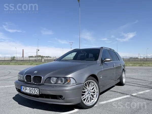 BMW BMW E39 525d 2003 года. 